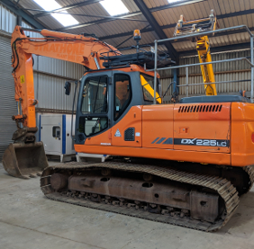 Doosan DX225LC