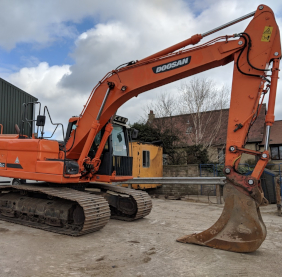 Doosan DX180LC