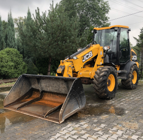 JCB TM220