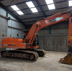 Doosan DX225LC